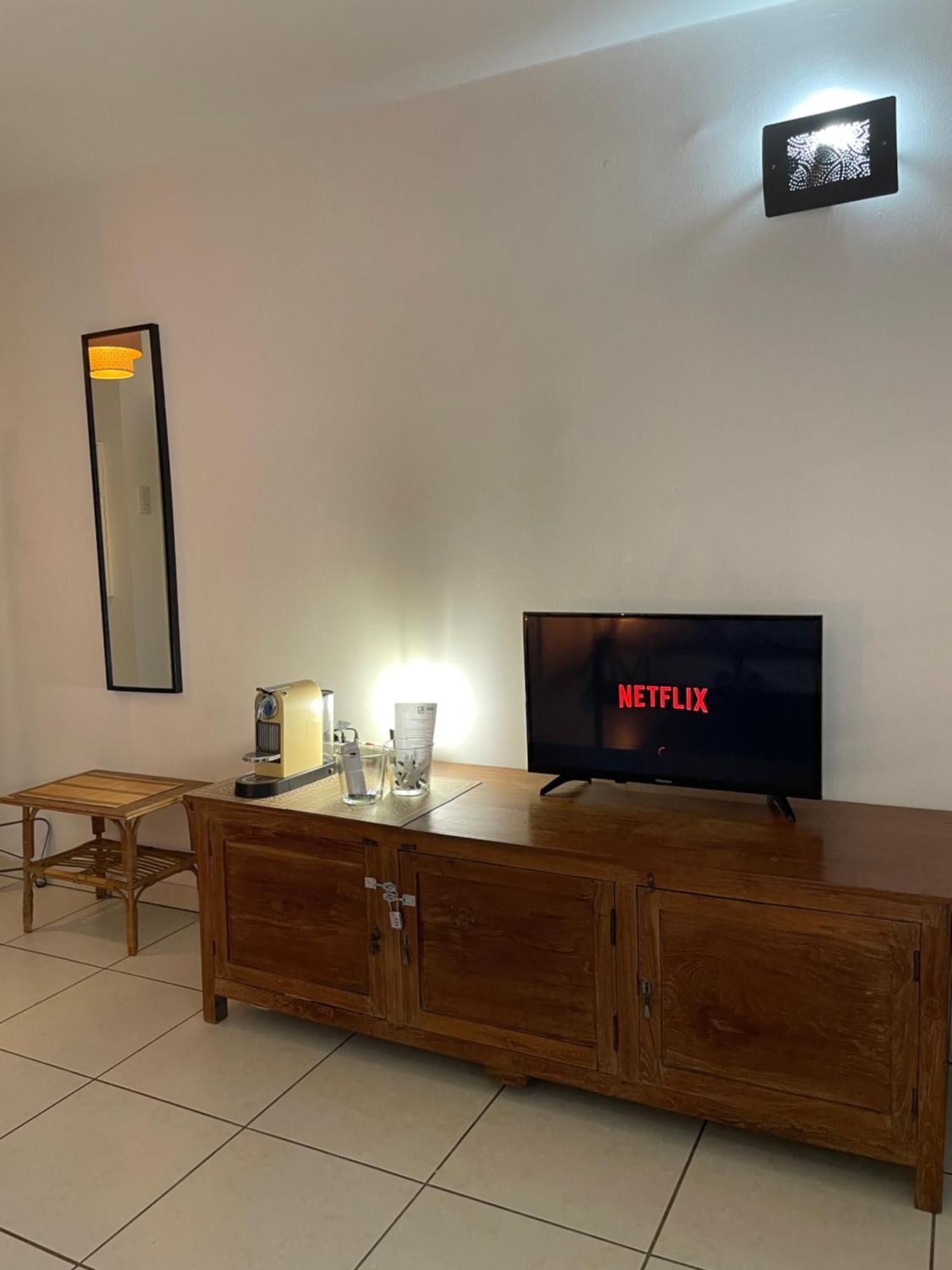 Prana Lodge Saint Gilles Les Bains 800 M De La Plage Екстериор снимка